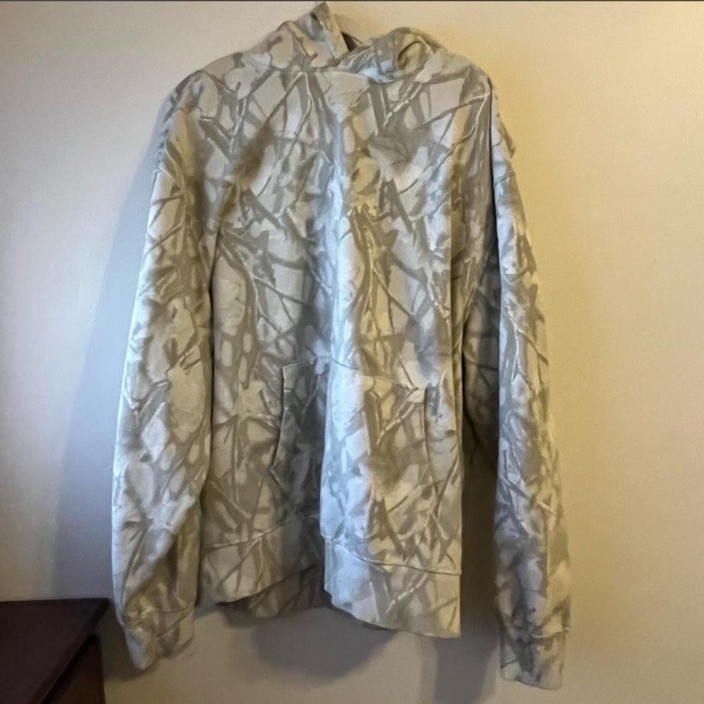 Old Navy womens camo hoodie